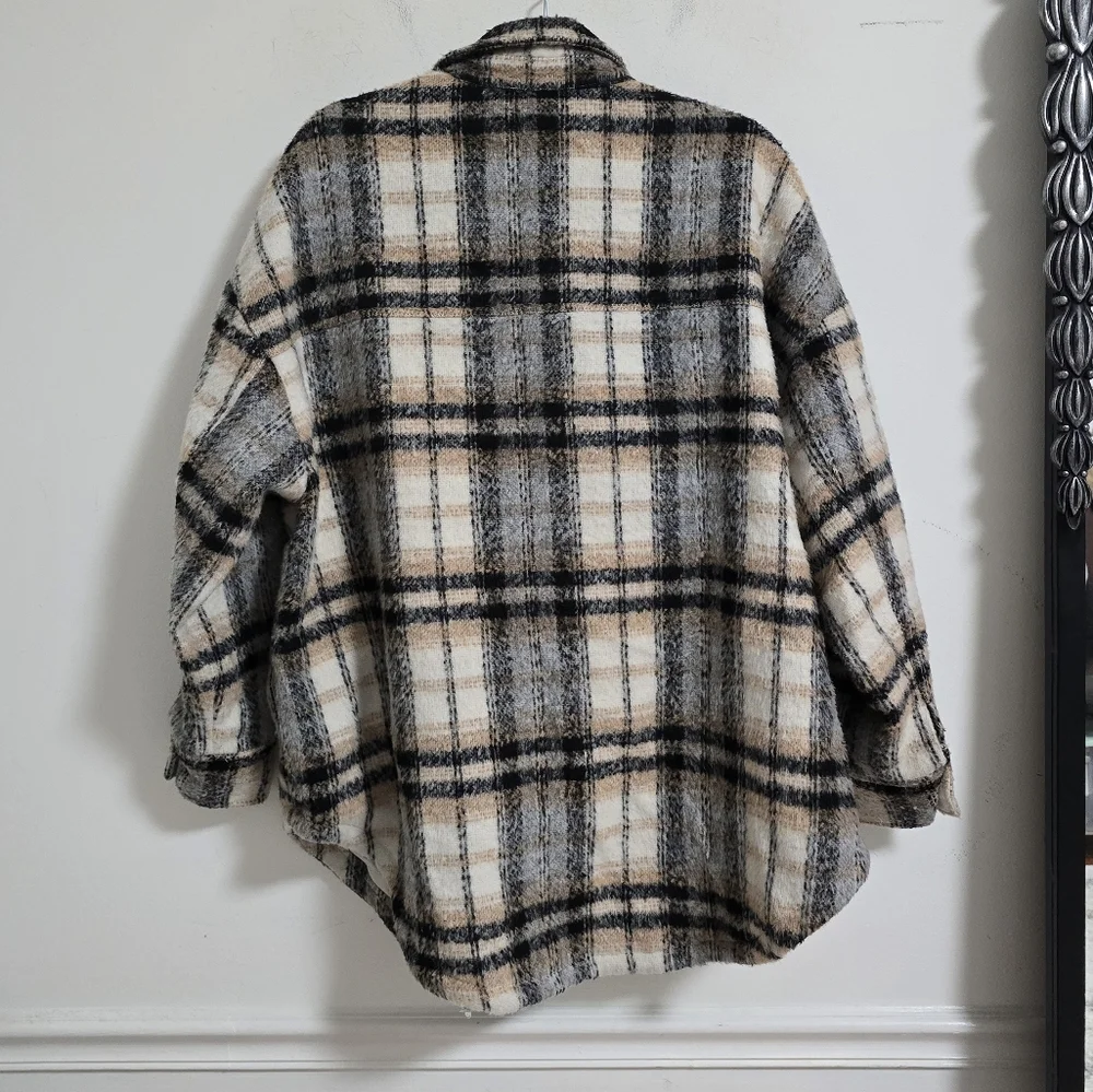 Good American plaid neutral oversized shacket size L/XL - Picture 7 of 9